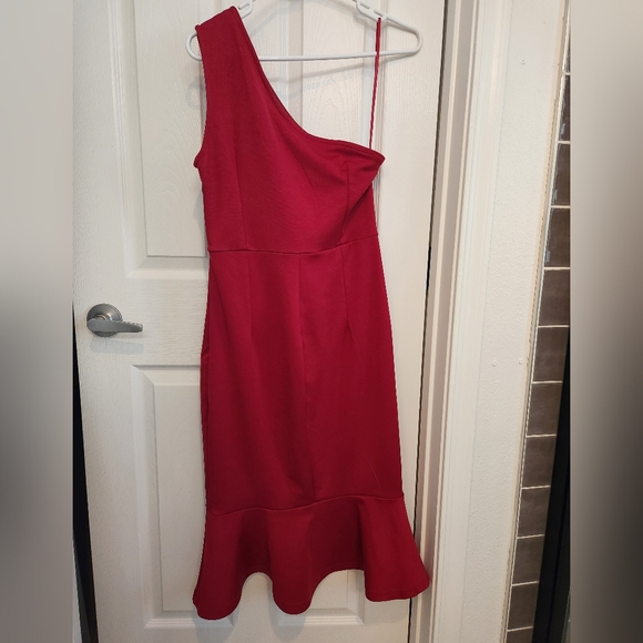 One Shoulder Special Event Dress 👠 - Picture 4 of 6